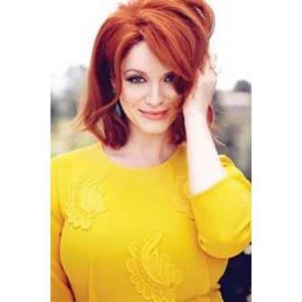 We choose clothes according to hair color